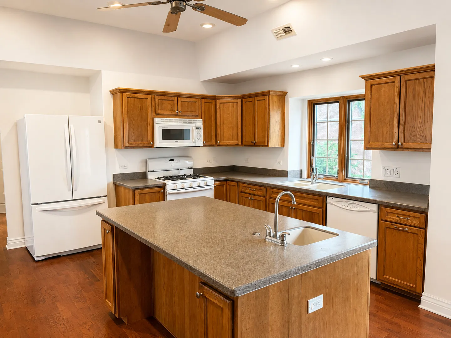 1759 Dewes St, , 60025, USA 60025-Glenview-IL