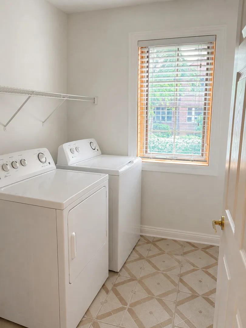 1759 Dewes St, , 60025, USA 60025-Glenview-IL