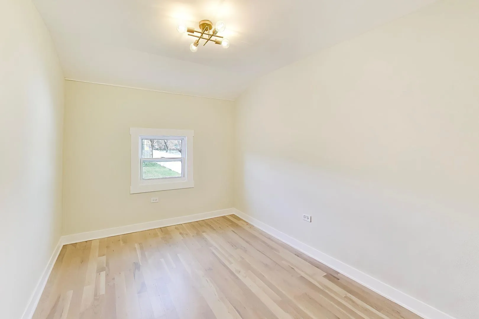 6730 W Dakin St, ,  60634, USA 60634-Chicago-IL