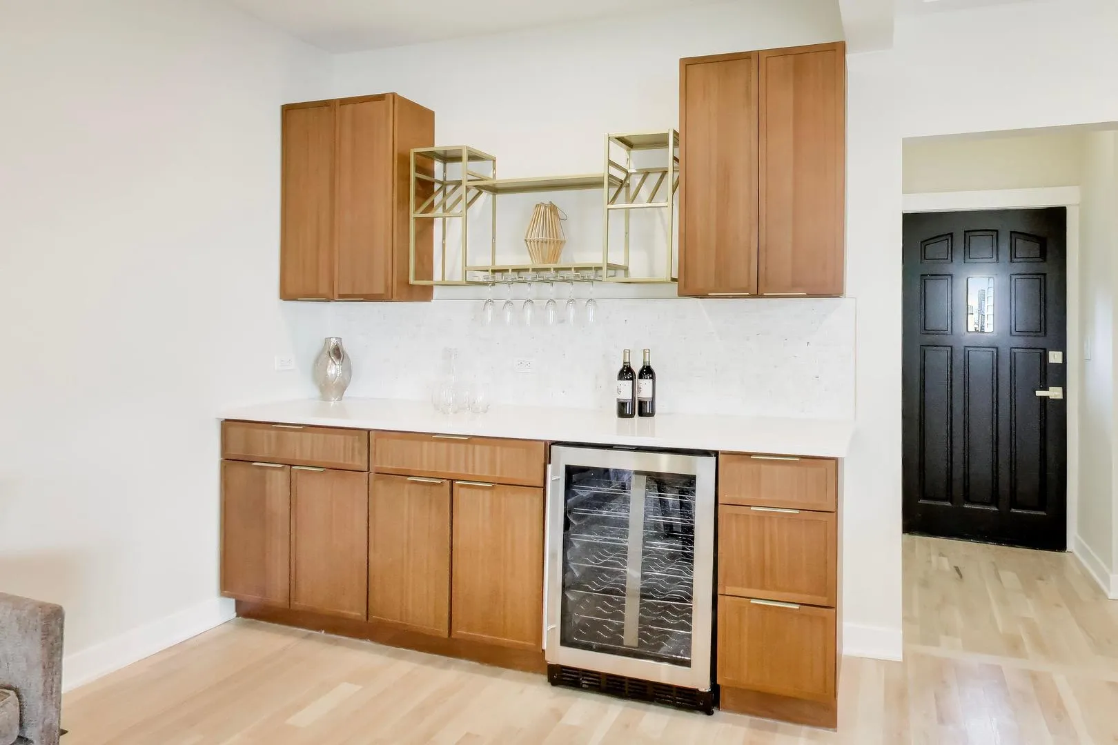 6730 W Dakin St, ,  60634, USA 60634-Chicago-IL