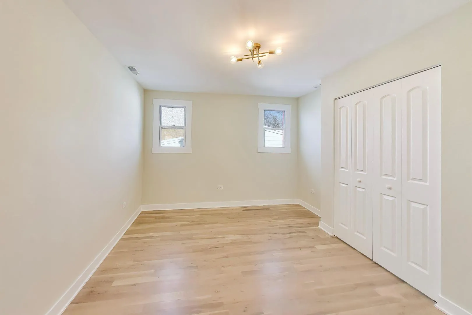 6730 W Dakin St, ,  60634, USA 60634-Chicago-IL