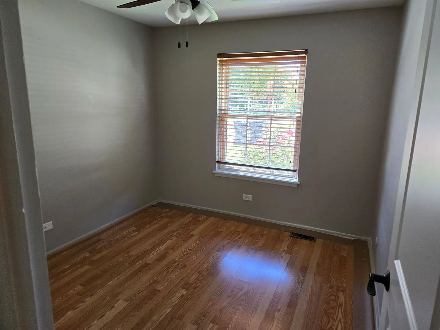 1546 Williamsburg Dr, ,  60193, USA 60193-Schaumburg-IL