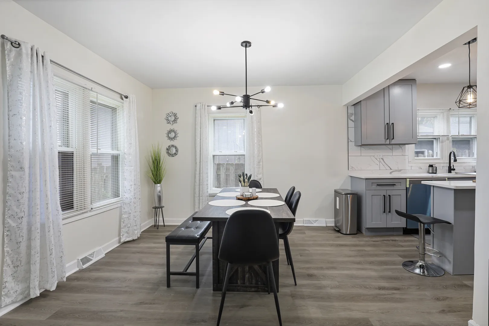 366 N Hemlock Ave, ,  60191, USA 60191-Wood Dale-IL