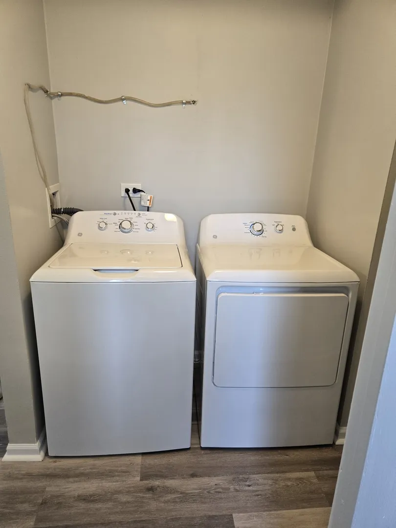 63 W Manchester Dr, ,  60090, USA 60090-Wheeling-IL