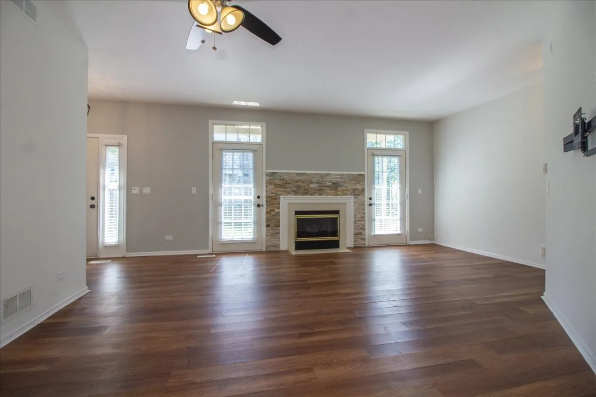 1216 Tennyson Ln, , 60540, USA 60540-Naperville-IL