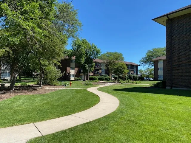 5S066 Pebblewood Ln, , 60563, USA 60563-Naperville-IL