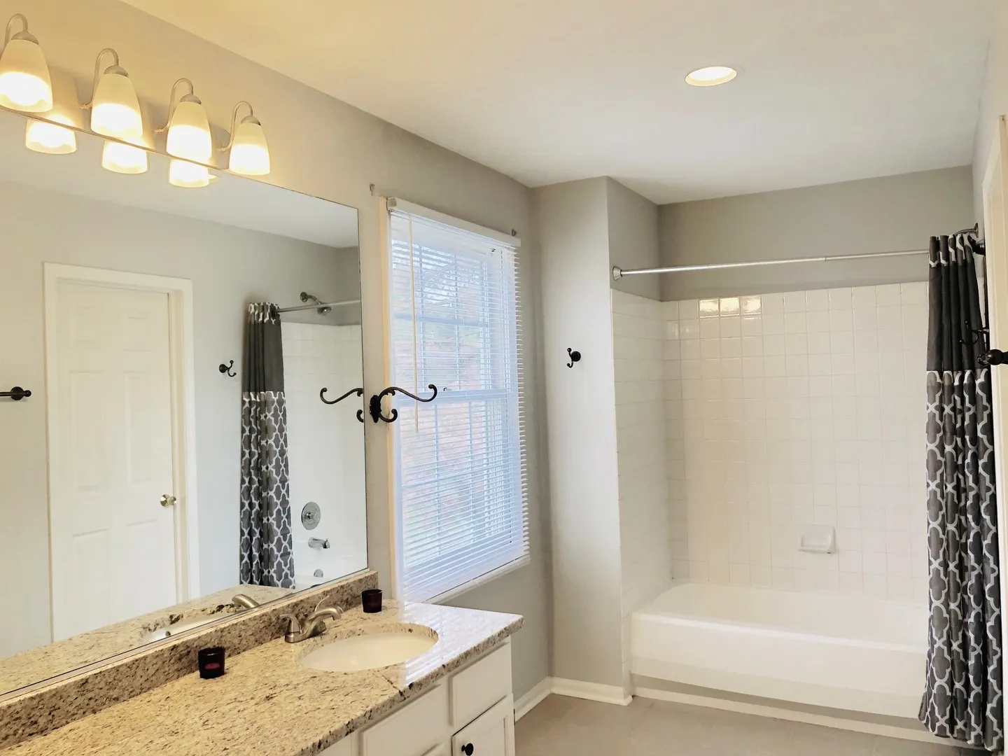 503 Orleans Ave, ,  60565, USA 60565-Naperville-IL