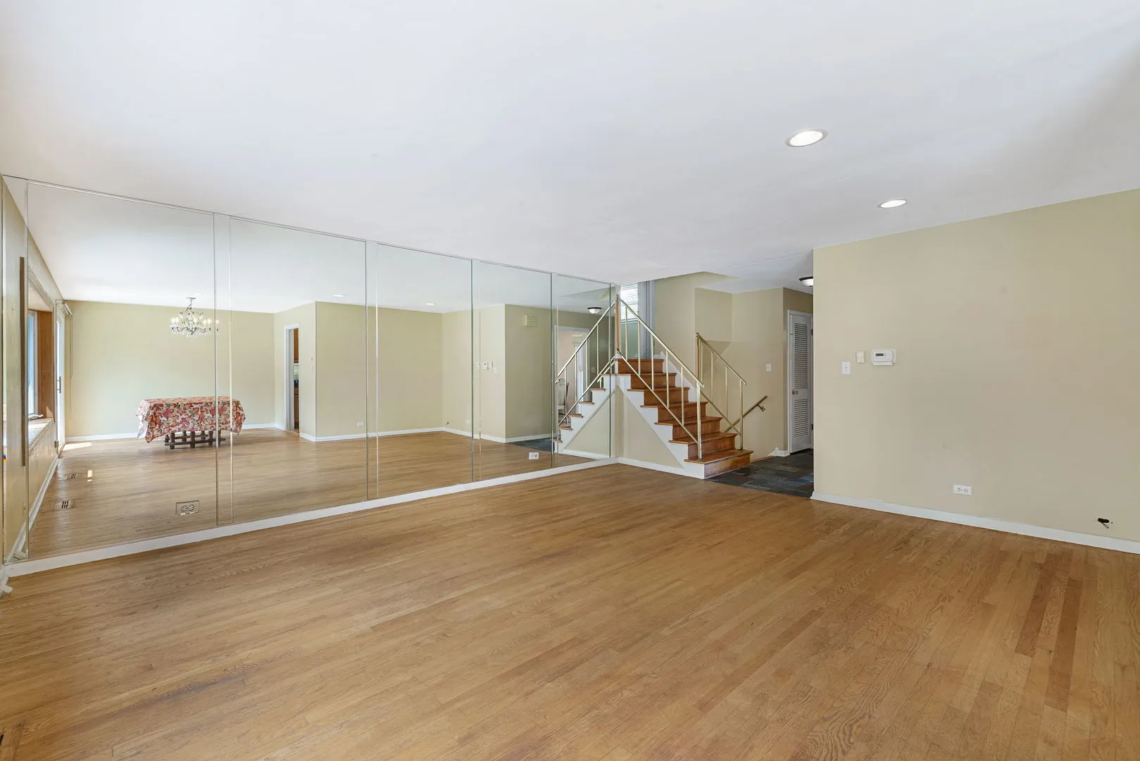 146 Millbrook Ln, , 60091, USA 60091-Wilmette-IL