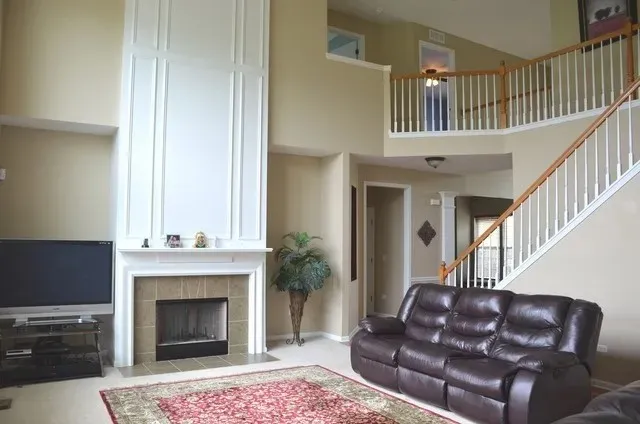346 Osage Dr, ,  60490, USA 60490-Bolingbrook-IL