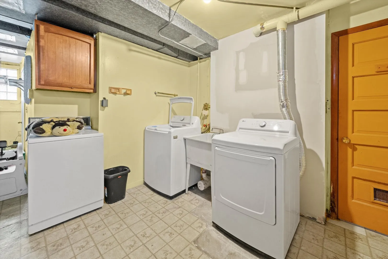 8819 N Wisner St, ,  60714, USA 60714-Niles-IL
