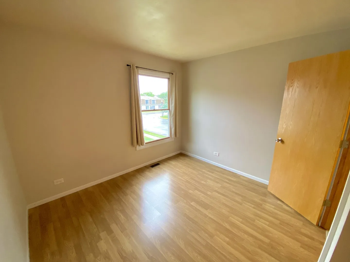 2346 Old Kings Ct, ,  60194, USA 60194-Schaumburg-IL