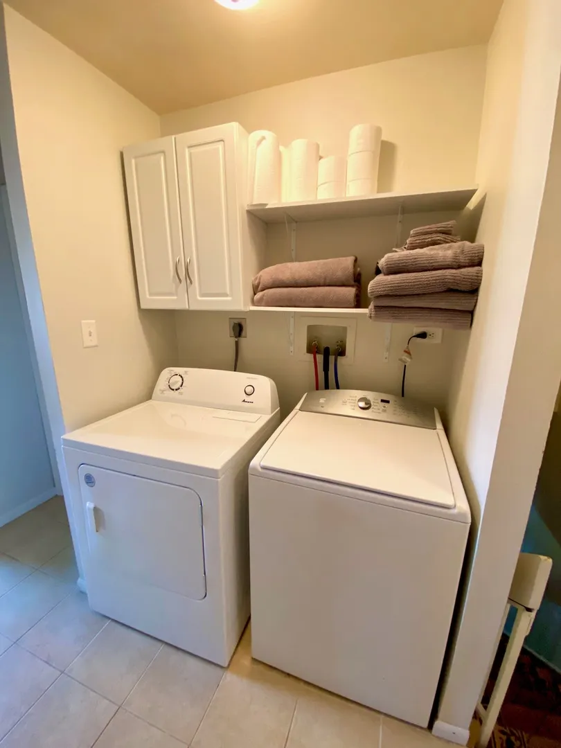 2346 Old Kings Ct, ,  60194, USA 60194-Schaumburg-IL