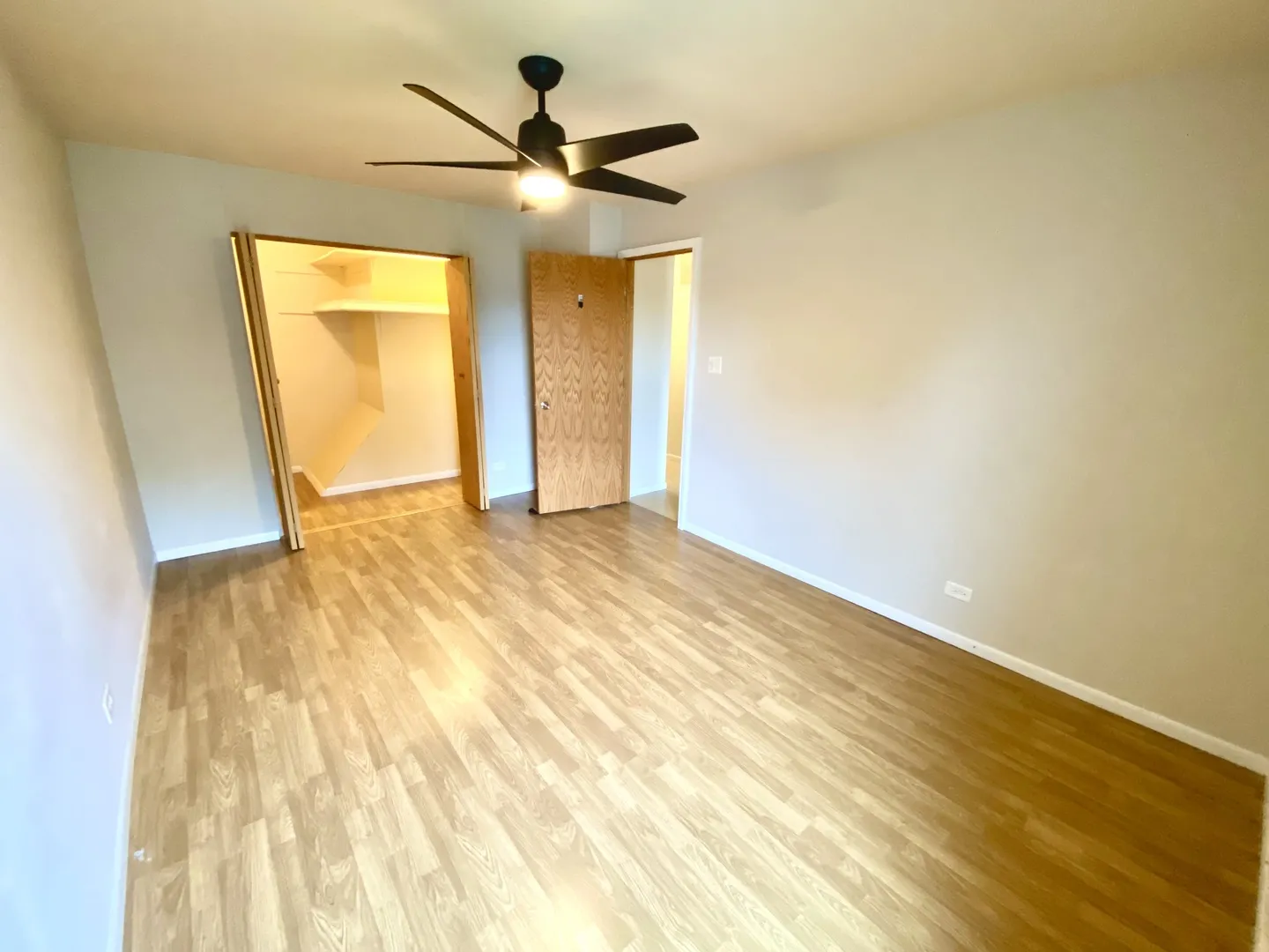 2346 Old Kings Ct, ,  60194, USA 60194-Schaumburg-IL