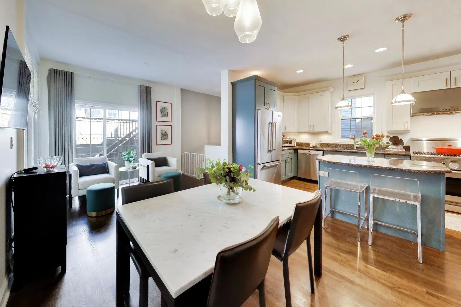 3104 N Southport Ave, , 60657, USA 60657-Chicago-IL
