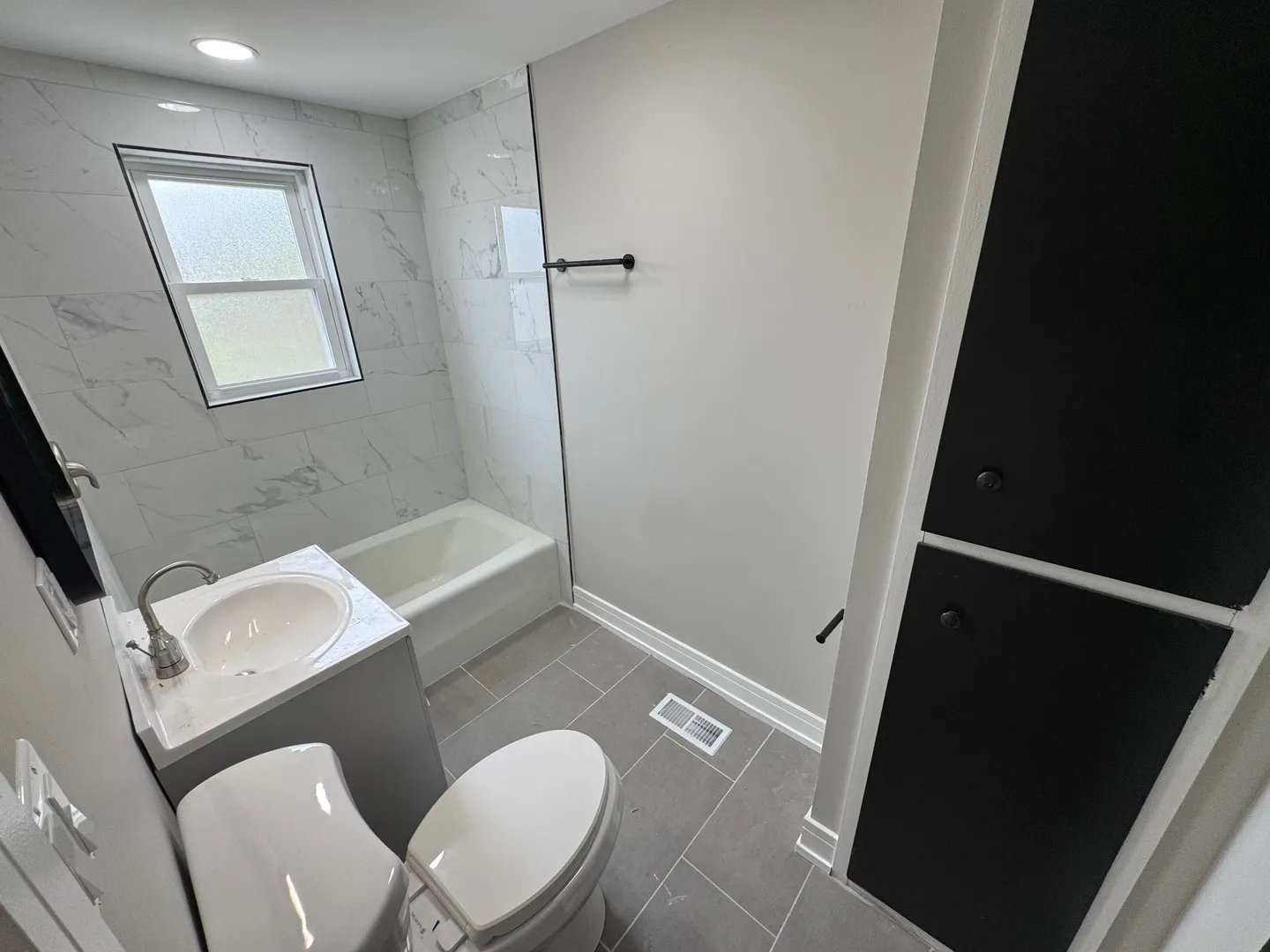 16439 Cottage Grove Ave, ,  60473, USA 60473-South Holland-IL
