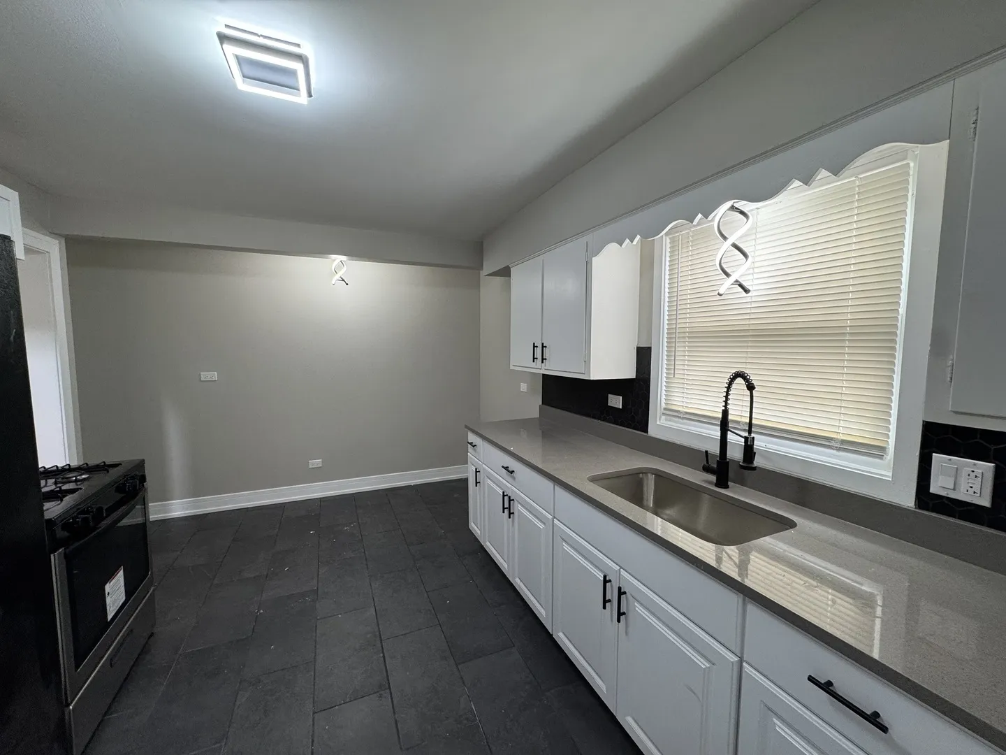16439 Cottage Grove Ave, ,  60473, USA 60473-South Holland-IL