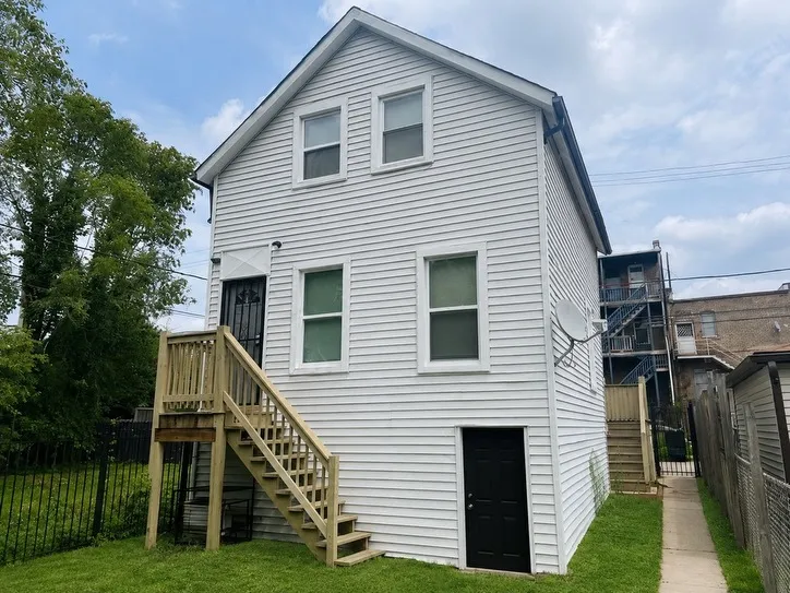 9035 S Exchange Ave, , 60617, USA 60617-Chicago-IL