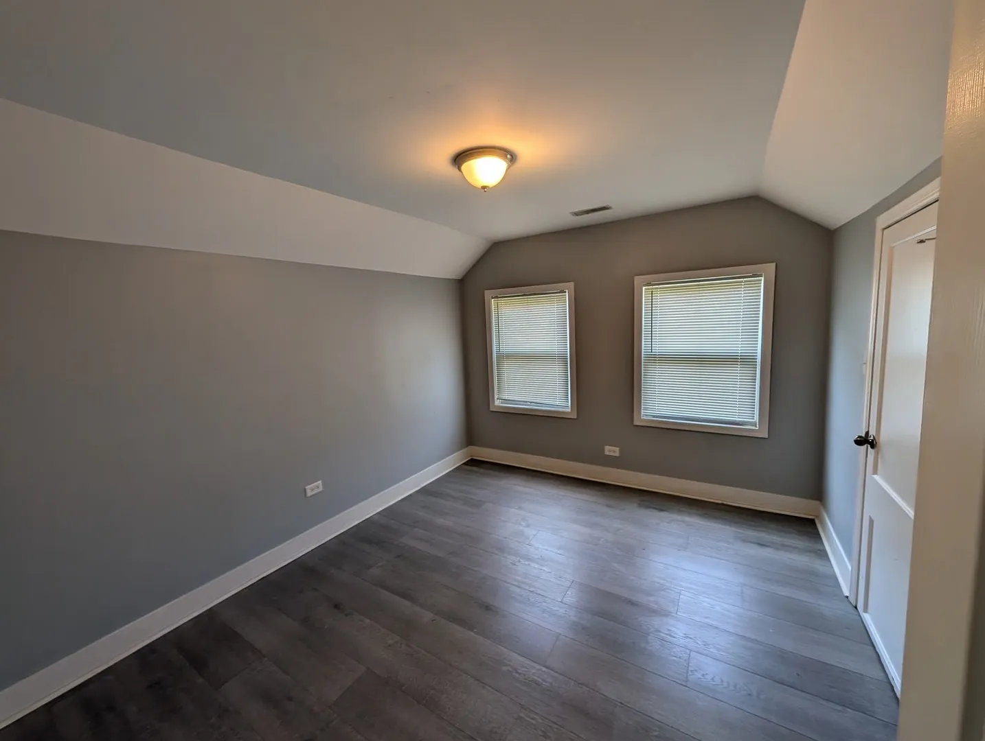 9035 S Exchange Ave, , 60617, USA 60617-Chicago-IL