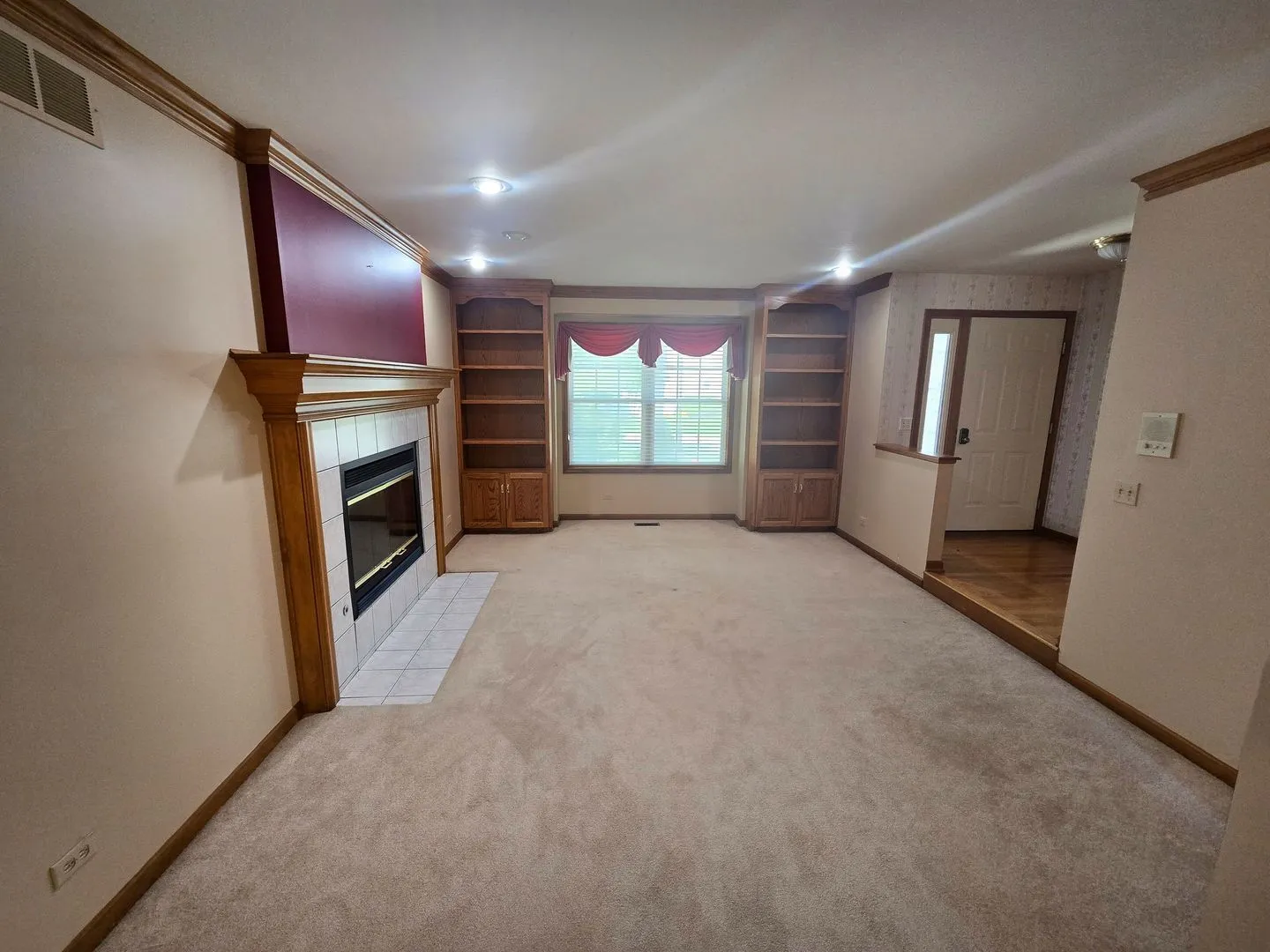 2286 Brookside Ln, ,  60502, USA 60502-Aurora-IL