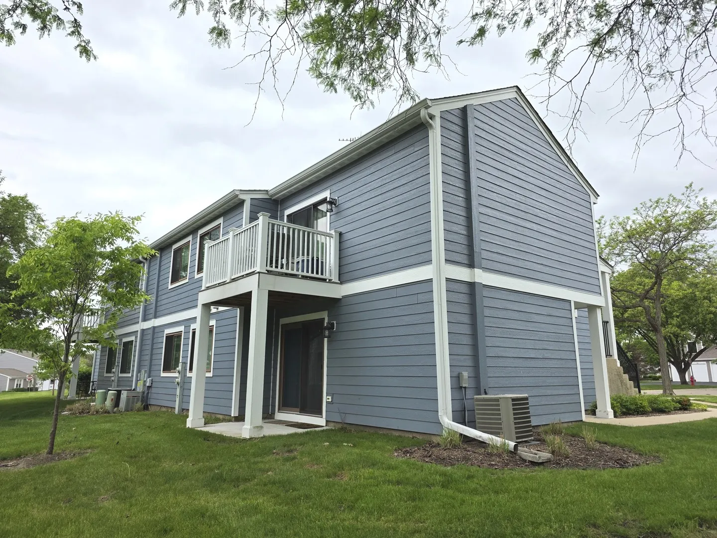 951 Glouchester Cir, ,  60193, USA 60193-Schaumburg-IL