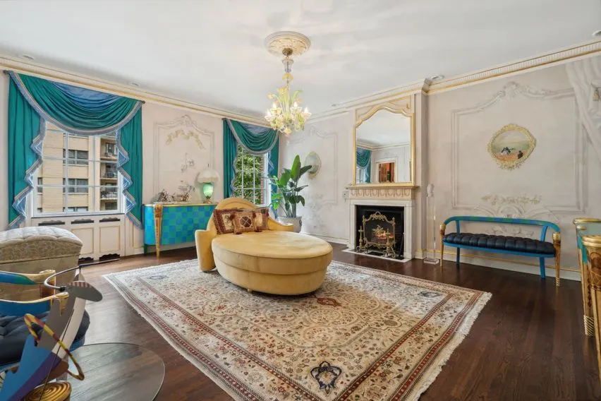 1355 N Astor St, ,  60610, USA 60610-Chicago-IL