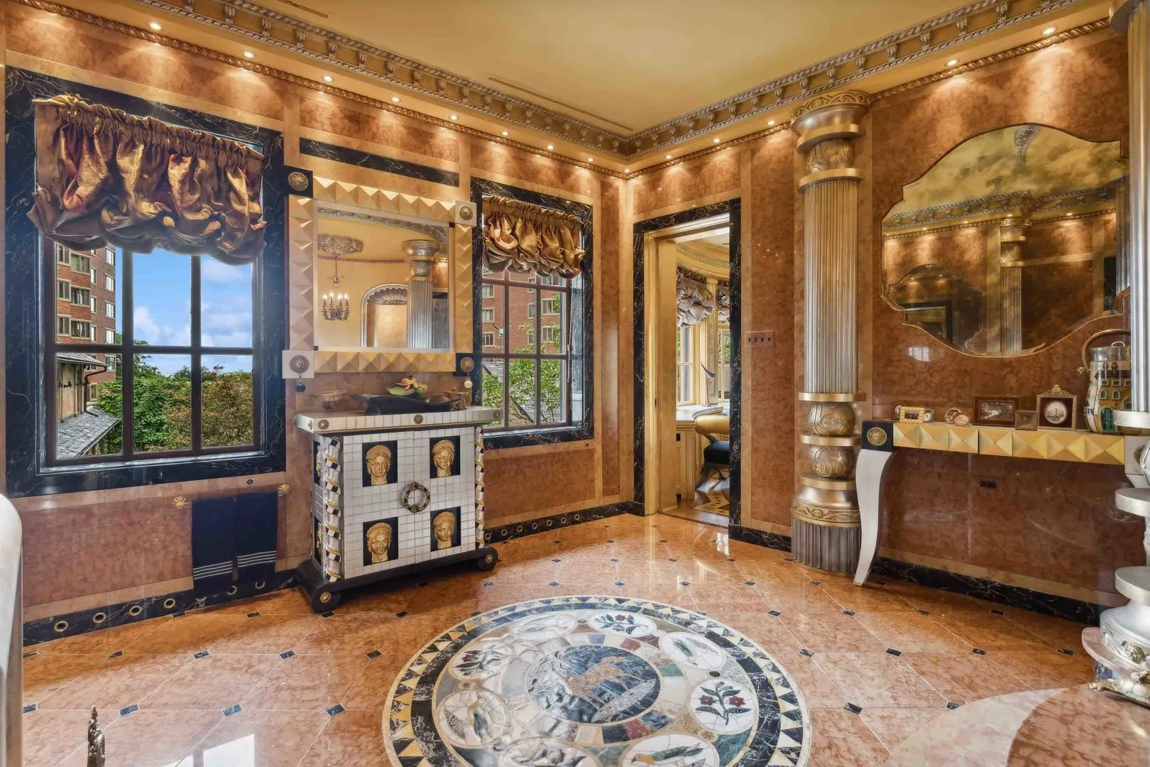1355 N Astor St, ,  60610, USA 60610-Chicago-IL