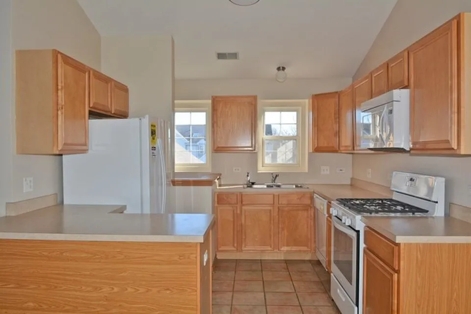 2527 Sheehan Dr, ,  60564, USA 60564-Naperville-IL