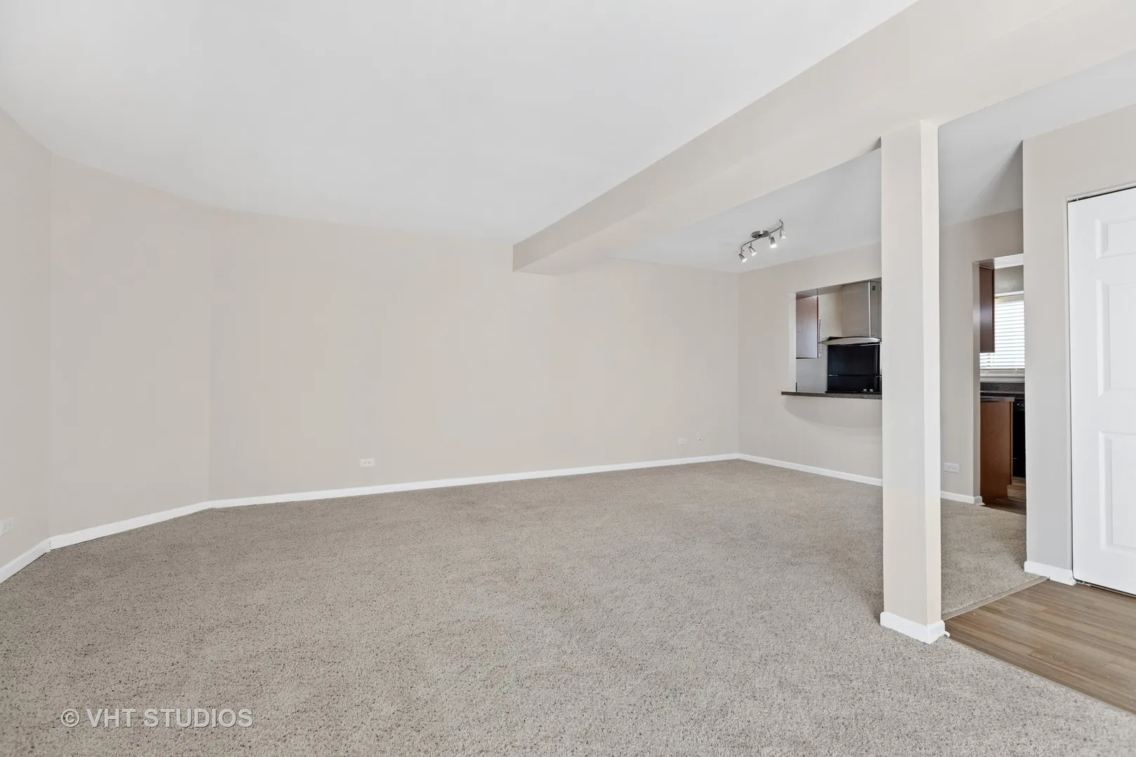 1531 Westminster Dr, ,  60563, USA 60563-Naperville-IL