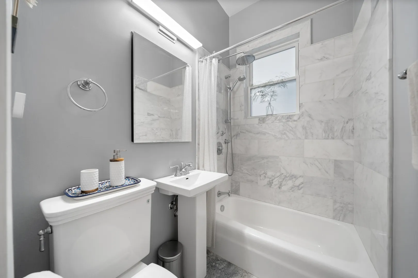 2110 N Dayton St, ,  60614, USA 60614-Chicago-IL