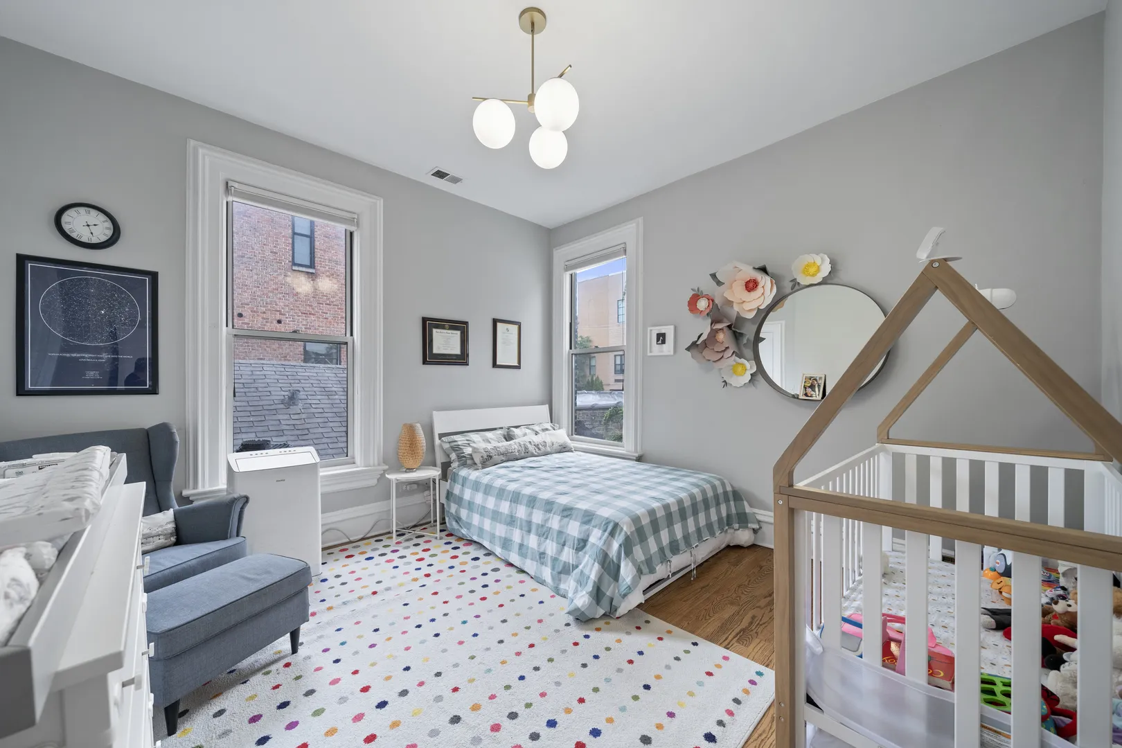 2110 N Dayton St, ,  60614, USA 60614-Chicago-IL