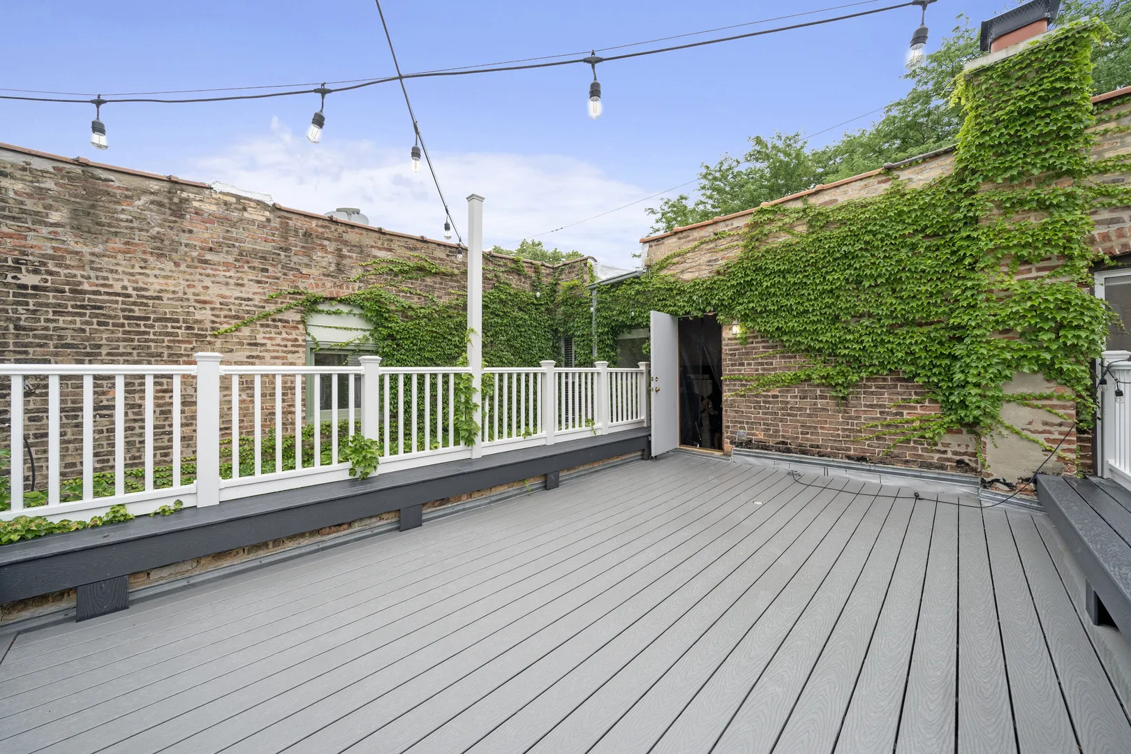 2110 N Dayton St, ,  60614, USA 60614-Chicago-IL