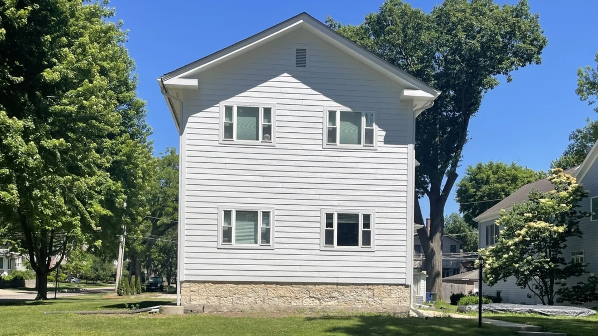632 N Center St, , 60563, USA 60563-Naperville-IL