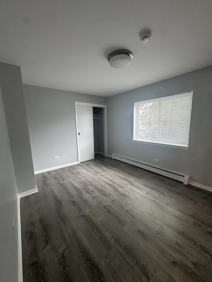 8805 N Dee Rd, , 60016, USA 60016-Des Plaines-IL