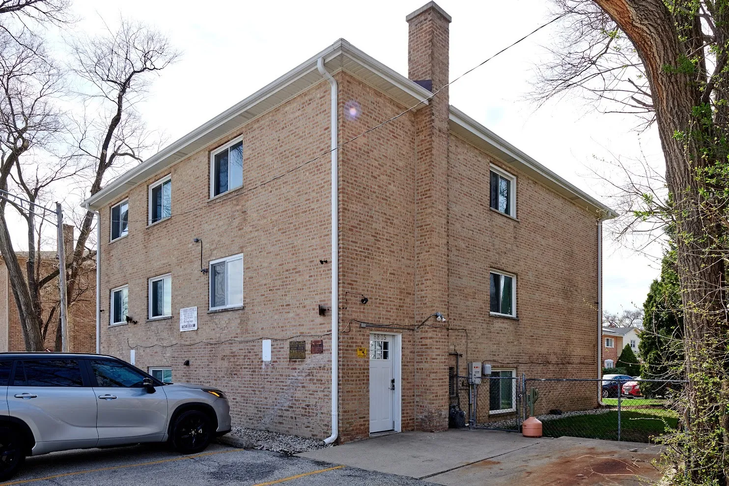 8805 N Dee Rd, ,  60016, USA 60016-Des Plaines-IL