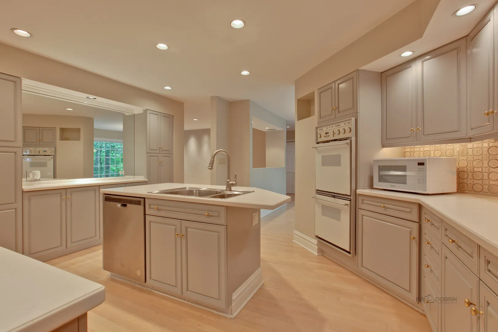427 N Sheridan Rd, ,  60045, USA 60045-Lake Forest-IL