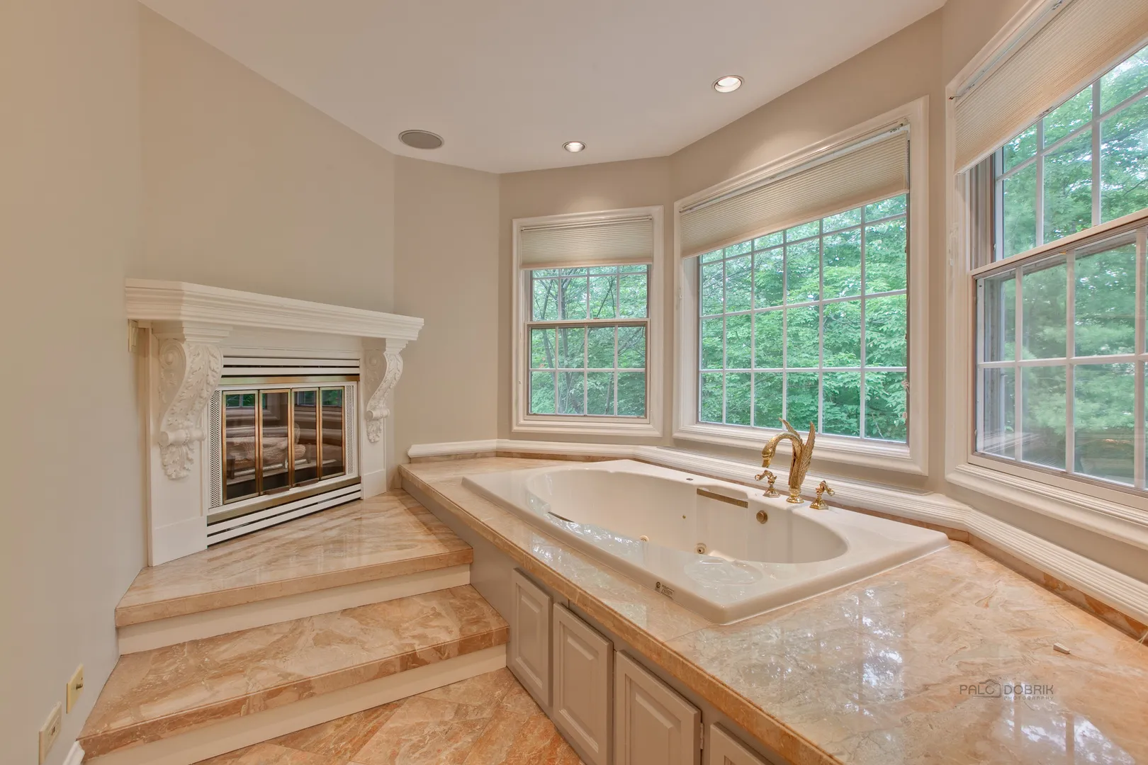427 N Sheridan Rd, ,  60045, USA 60045-Lake Forest-IL