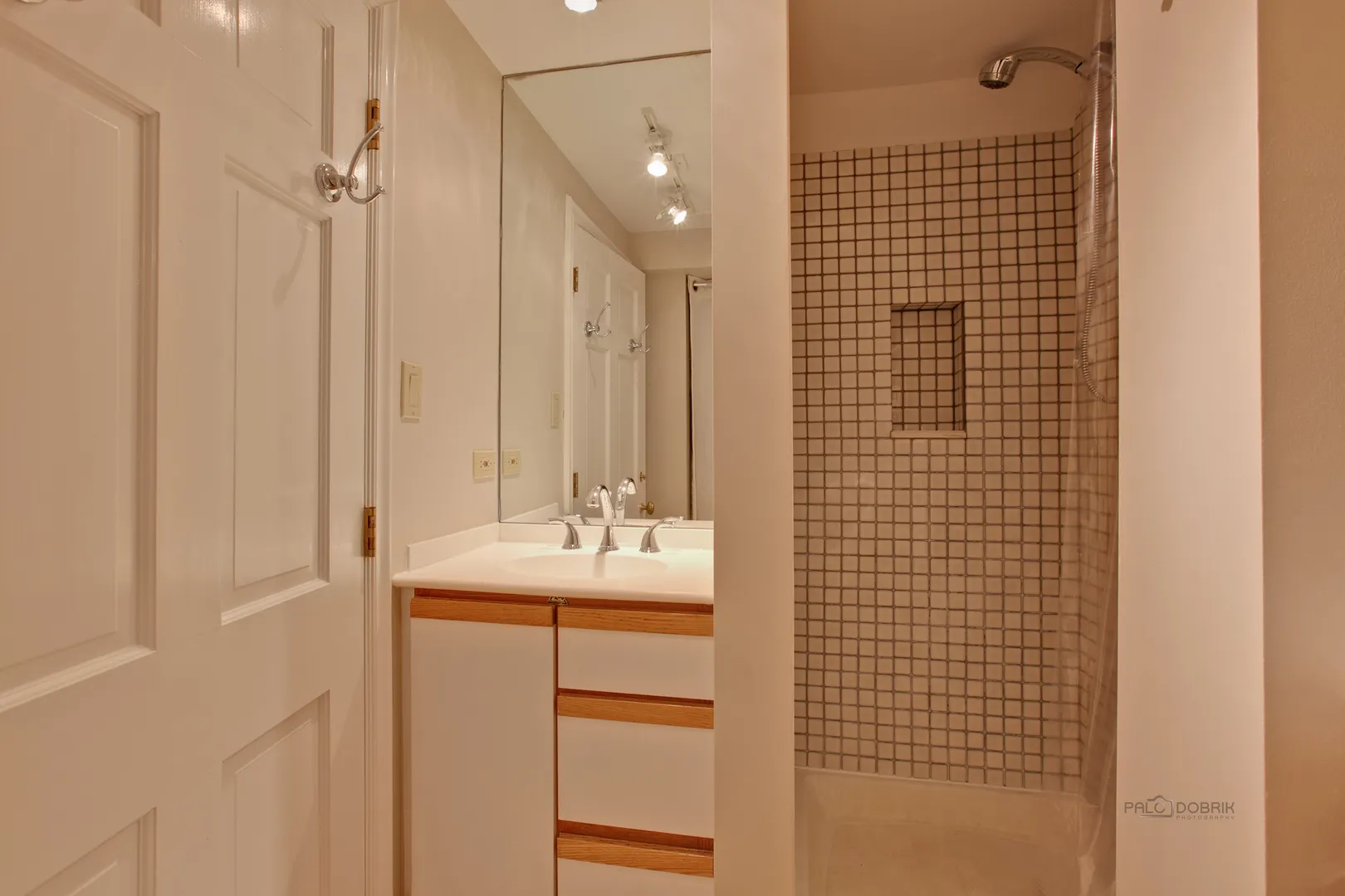 427 N Sheridan Rd, ,  60045, USA 60045-Lake Forest-IL