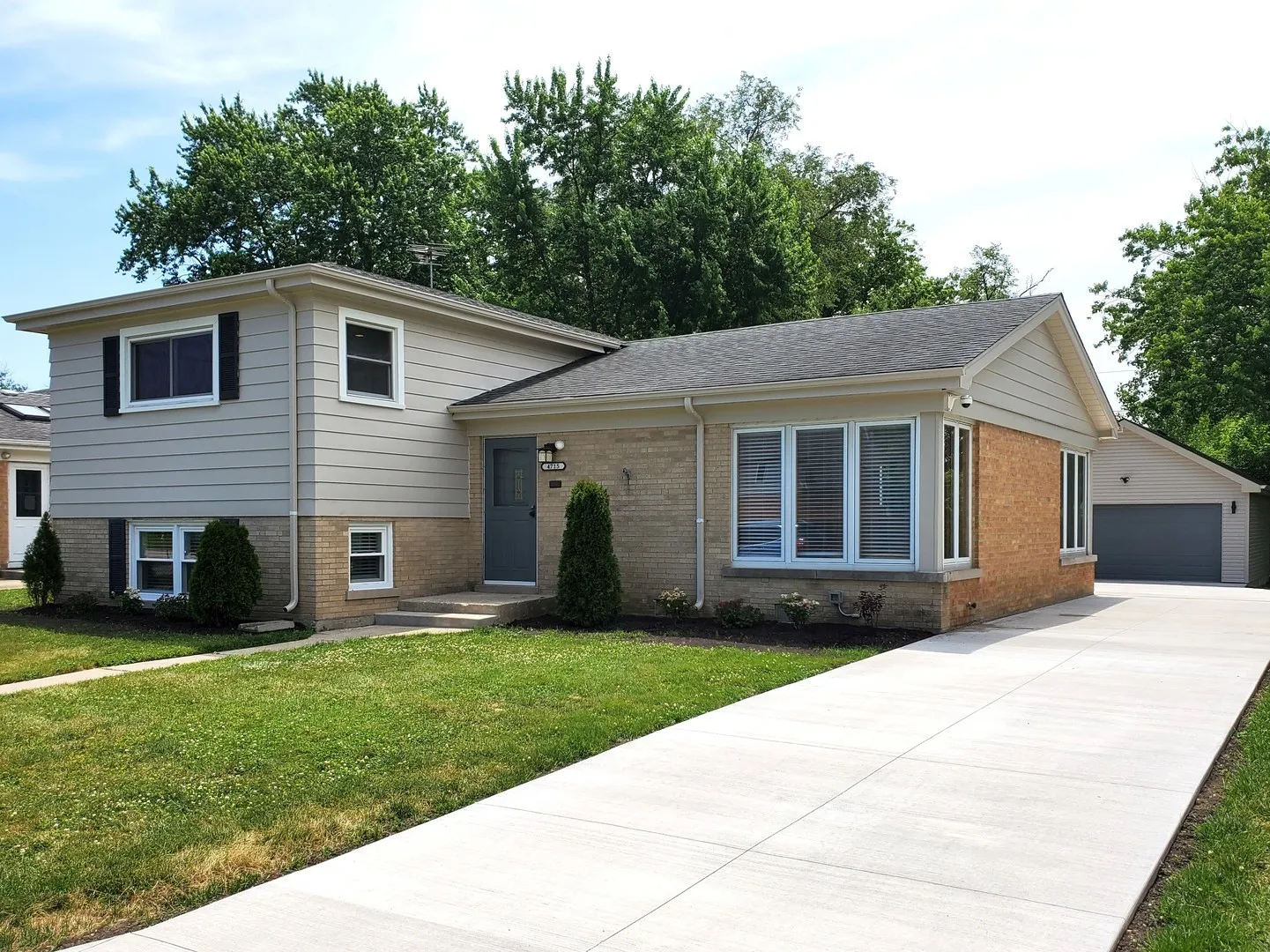 4715 W Lake Ave, , 60025, USA 60025-Glenview-IL