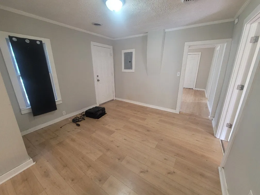 301 E Olive St, McLeansboro,  62859, USA 62859-Mcleansboro-IL
