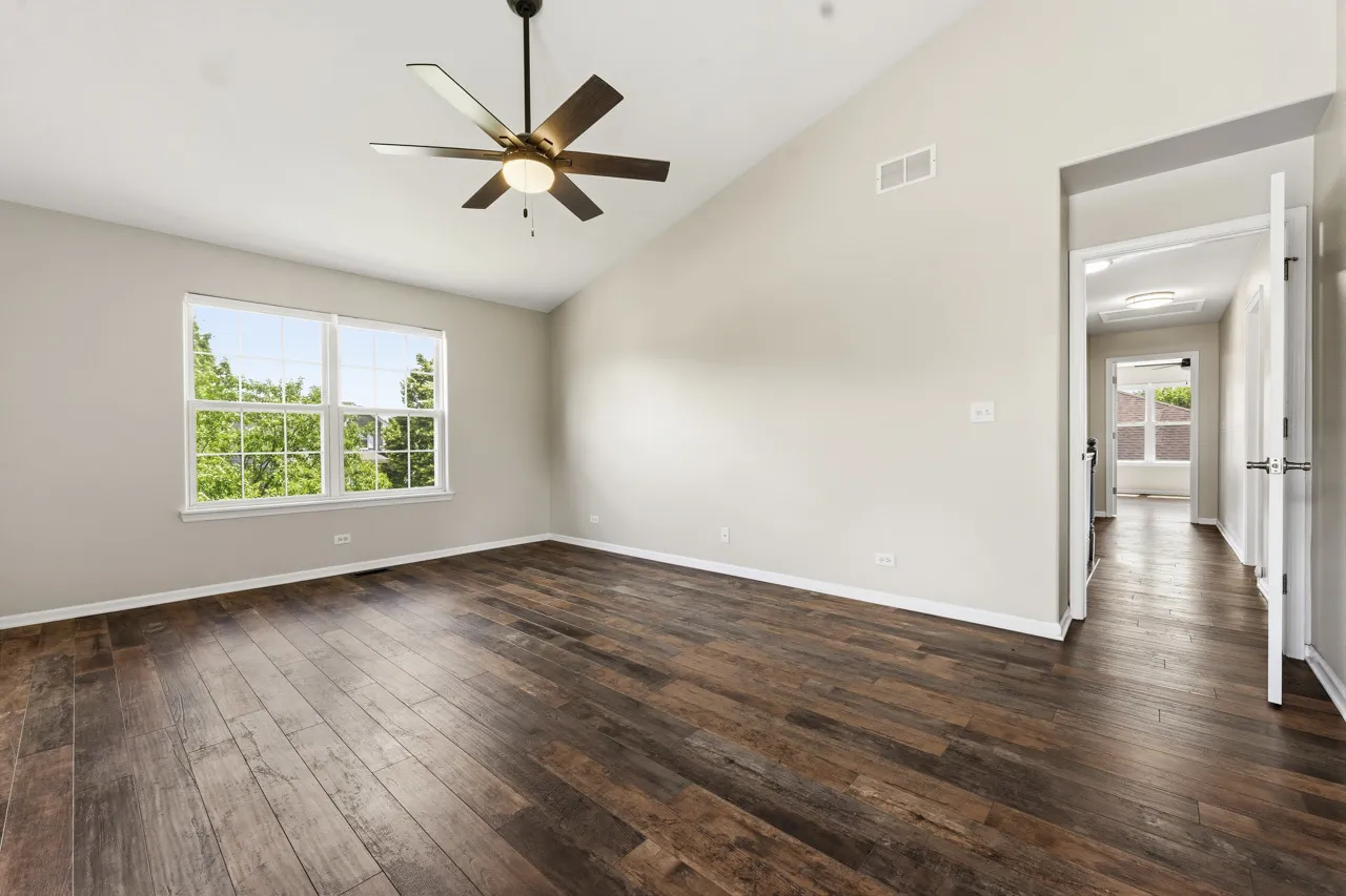 32804 Bending Creek Road, ,  60051, USA 60051-Lakemoor-IL