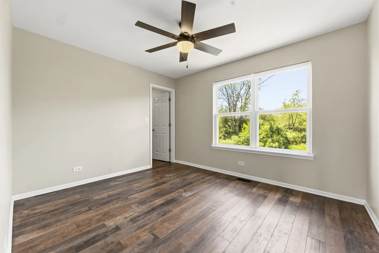 32804 Bending Creek Road, ,  60051, USA 60051-Lakemoor-IL