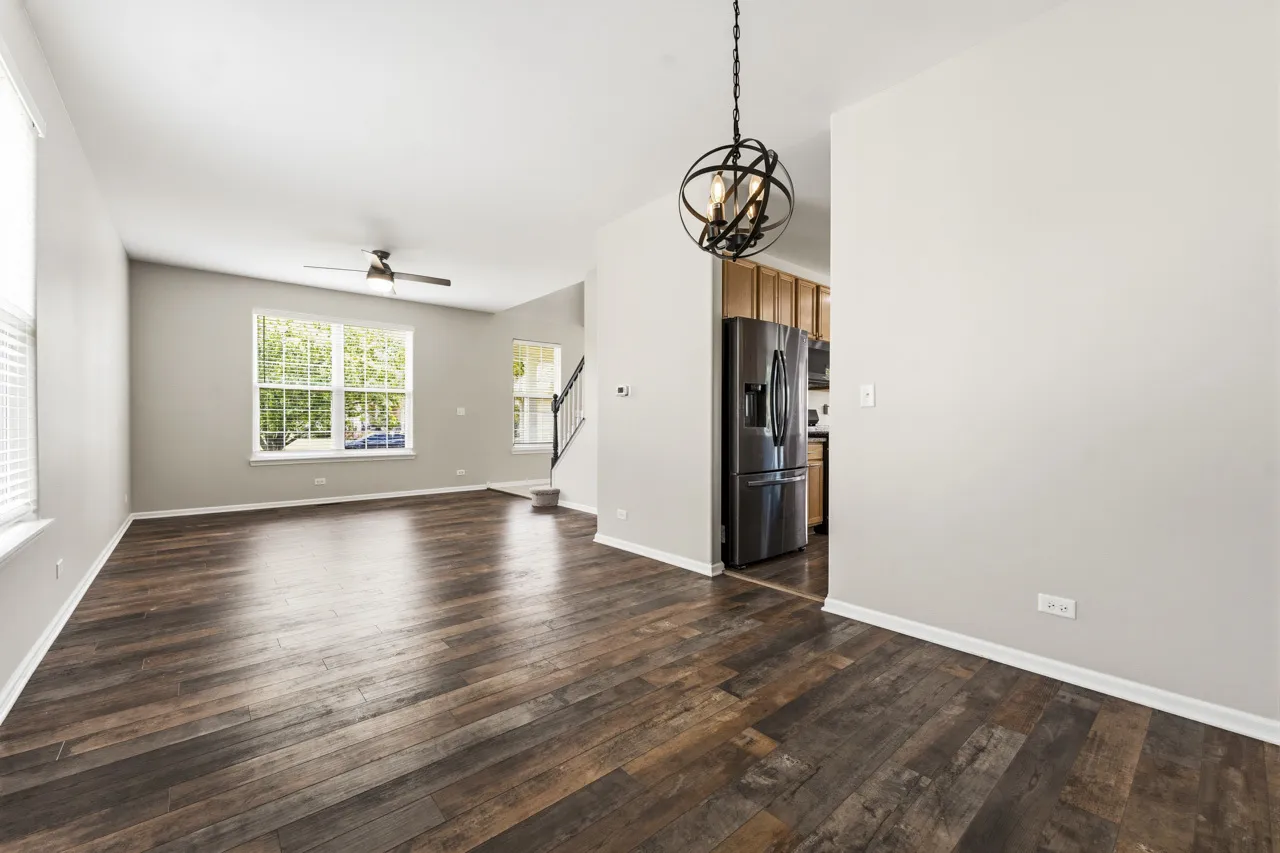 32804 Bending Creek Road, ,  60051, USA 60051-Lakemoor-IL