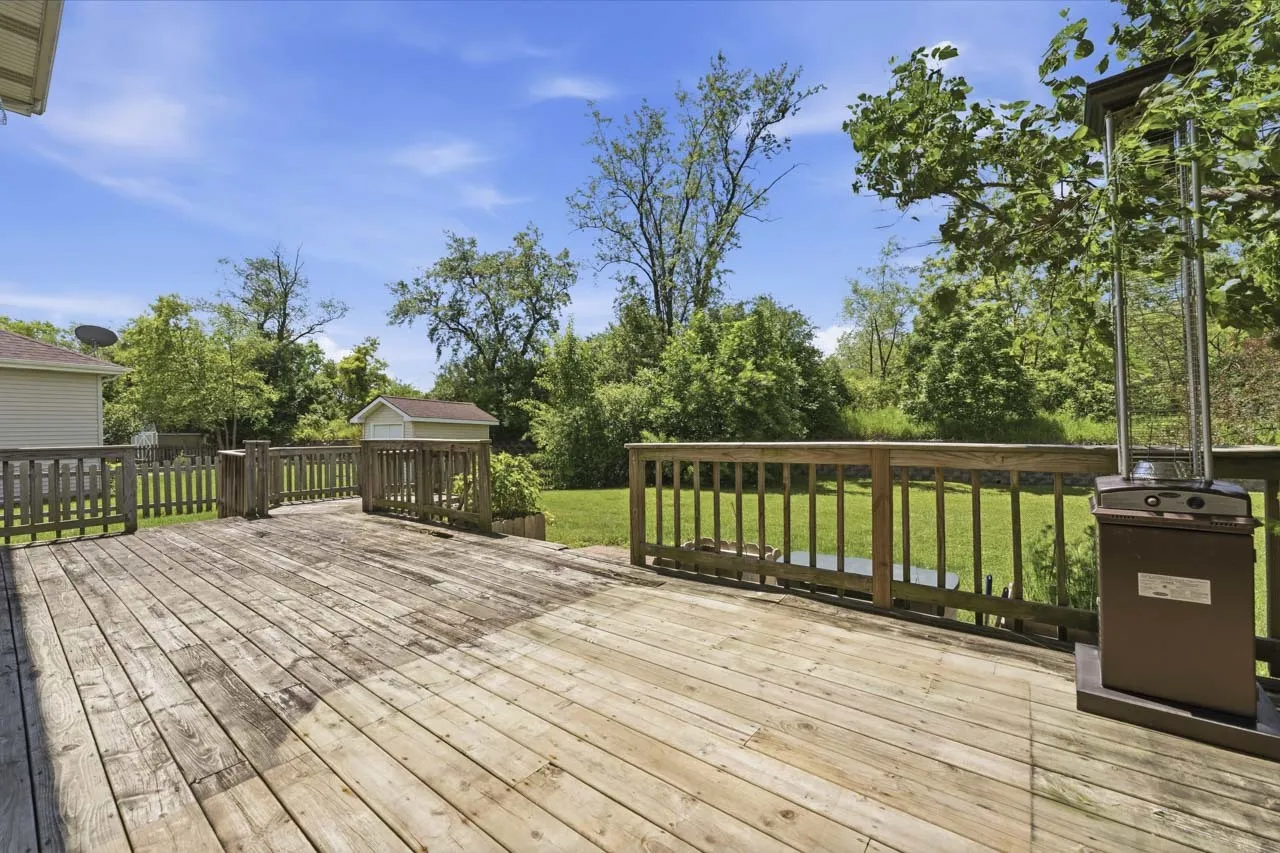 32804 Bending Creek Road, ,  60051, USA 60051-Lakemoor-IL