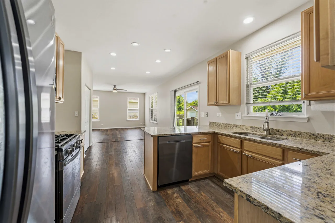 32804 Bending Creek Road, ,  60051, USA 60051-Lakemoor-IL