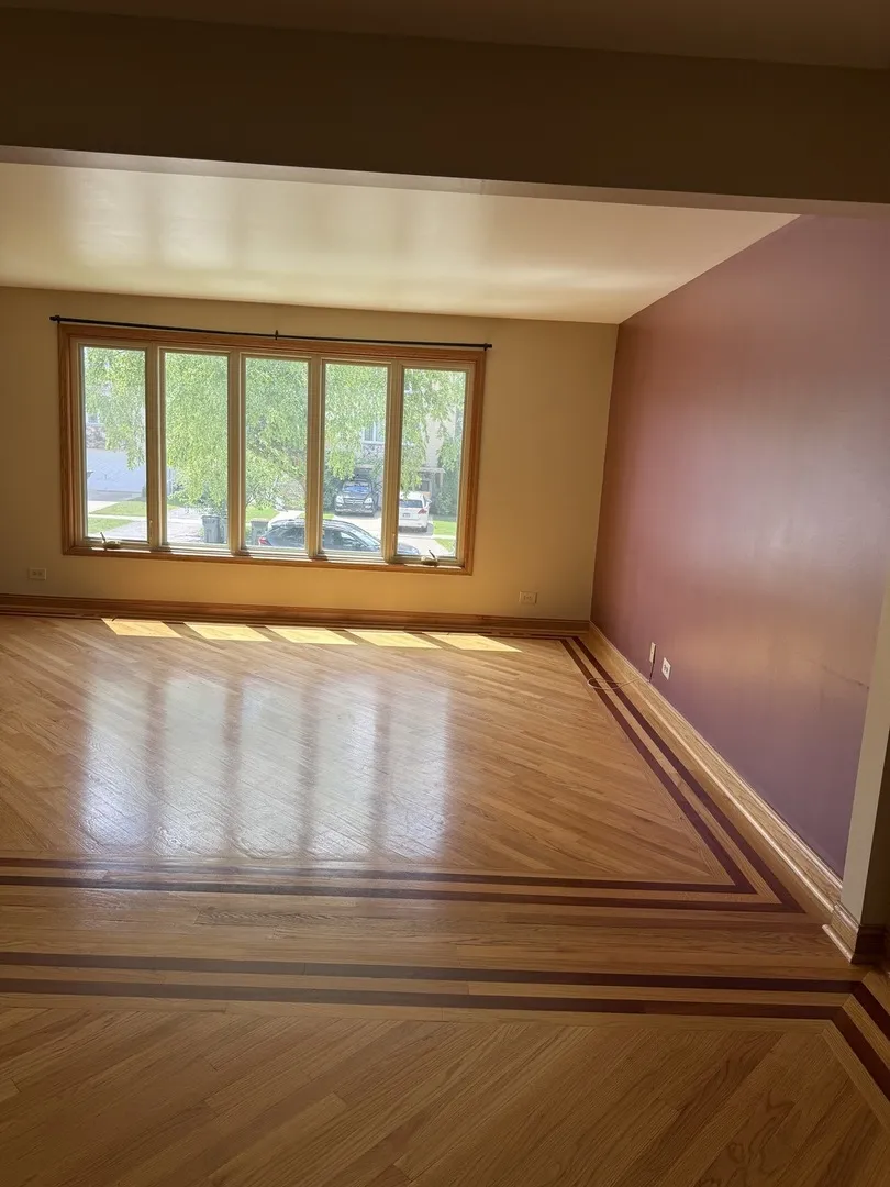 8841 N Chester Ave, , 60714, USA 60714-Niles-IL