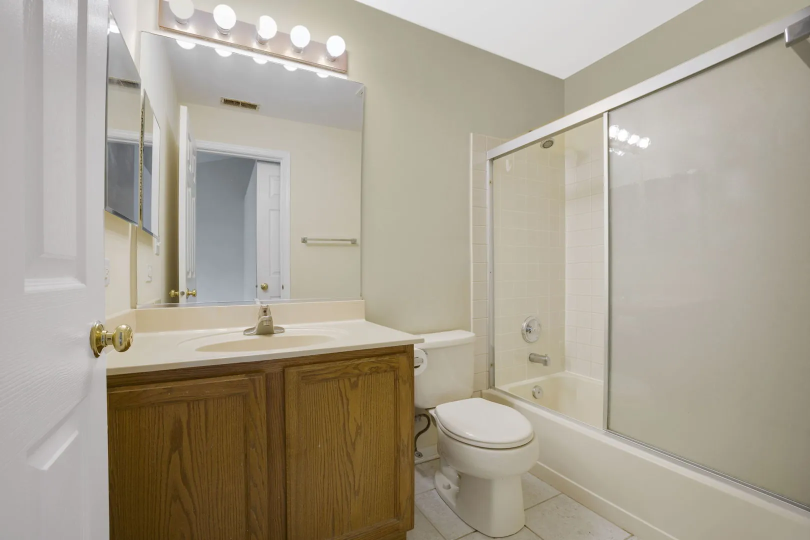 3073 Kentshire Cir, ,  60564, USA 60564-Naperville-IL