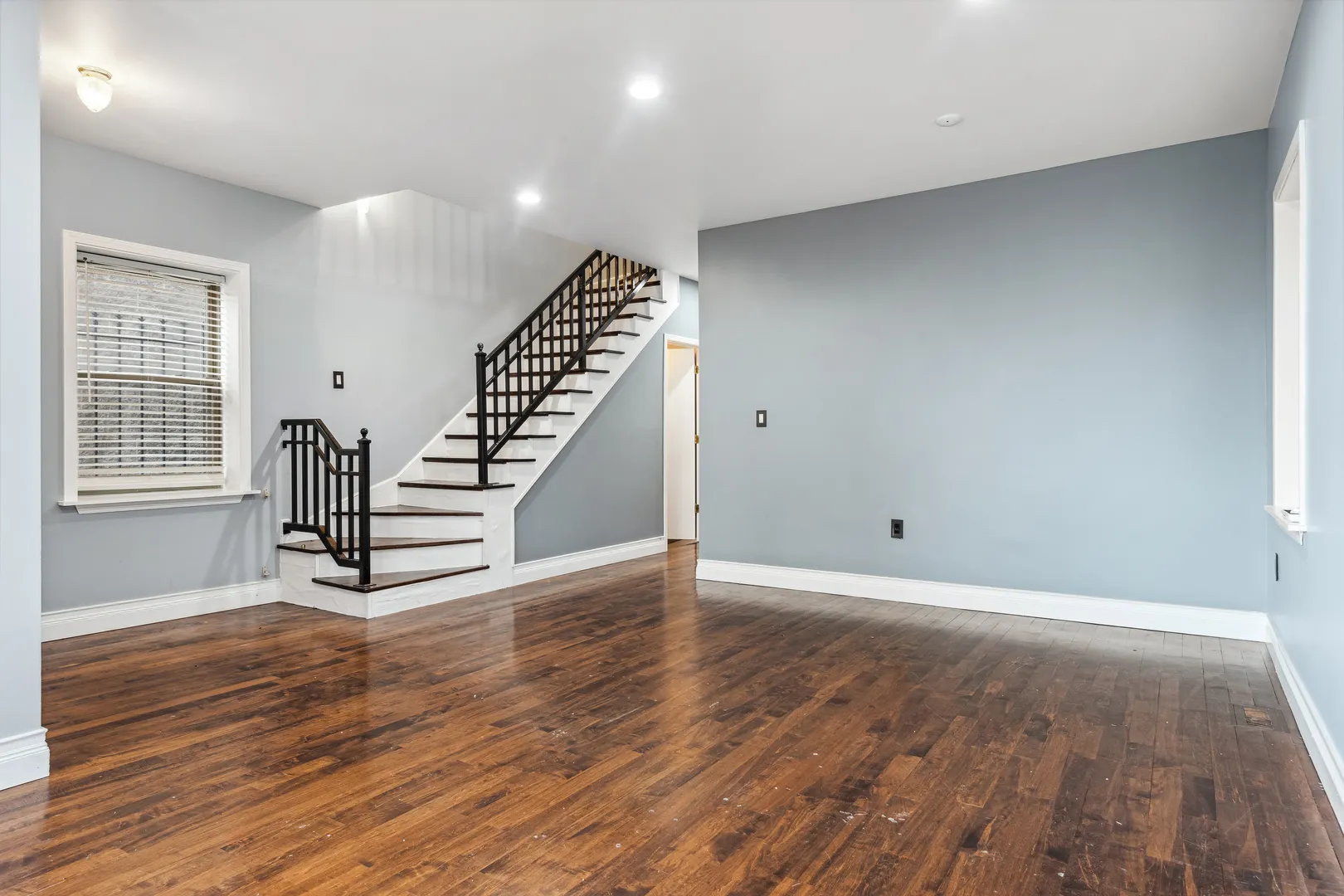 4528 S St Lawrence Ave, , 60653, USA 60653-Chicago-IL
