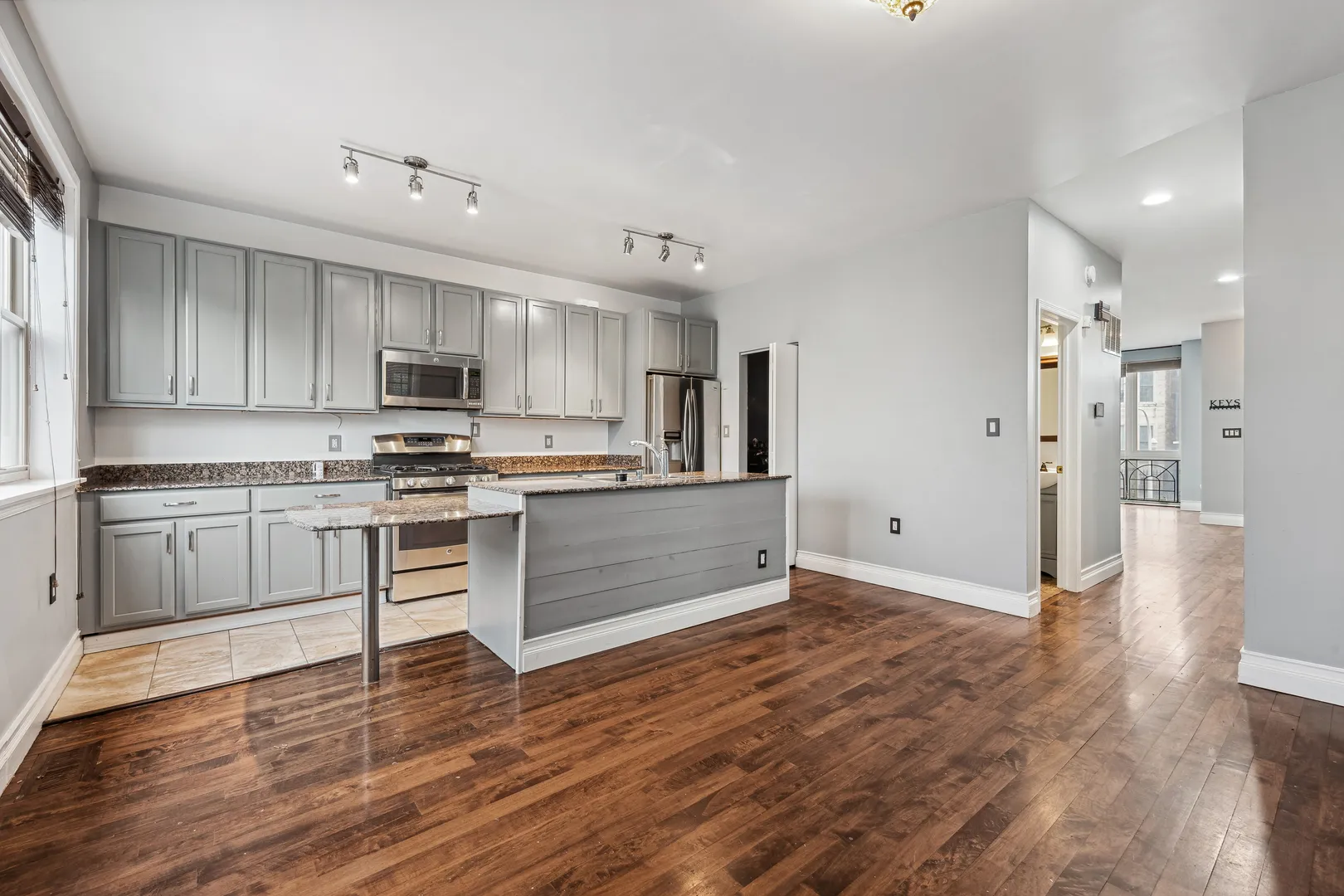 4528 S St Lawrence Ave, , 60653, USA 60653-Chicago-IL