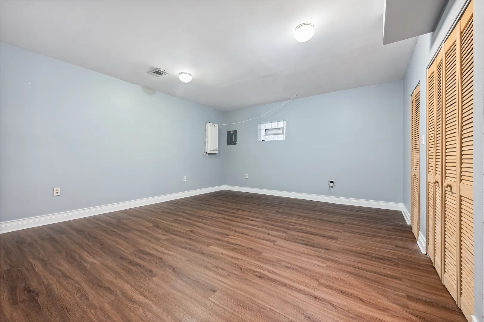 4528 S St Lawrence Ave, , 60653, USA 60653-Chicago-IL
