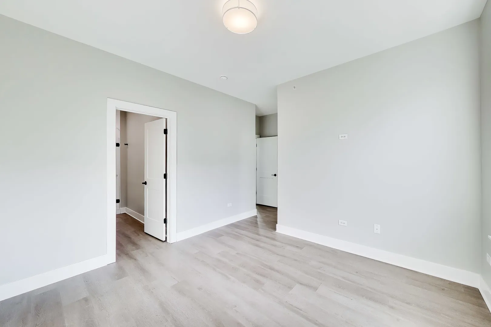 5424 Old Orchard Rd, , 60077, USA 60077-Skokie-IL